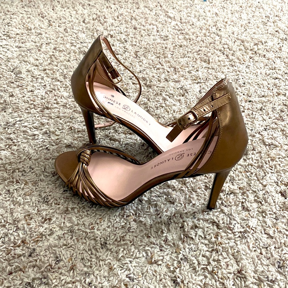 Chinese Laundry open toe heels (bronze color)!!